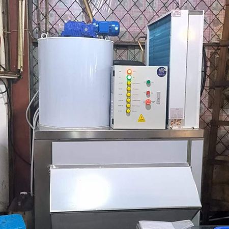 1吨不锈钢片冰机交付常州食品厂使用